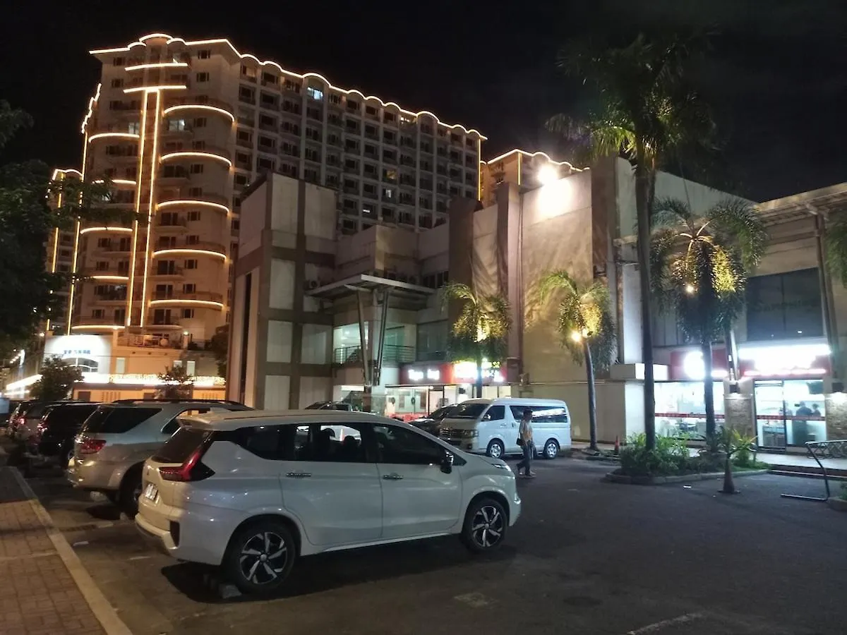Condo Near Moa And Naia At Solemare Parksuites Manila 0*,  Philippines