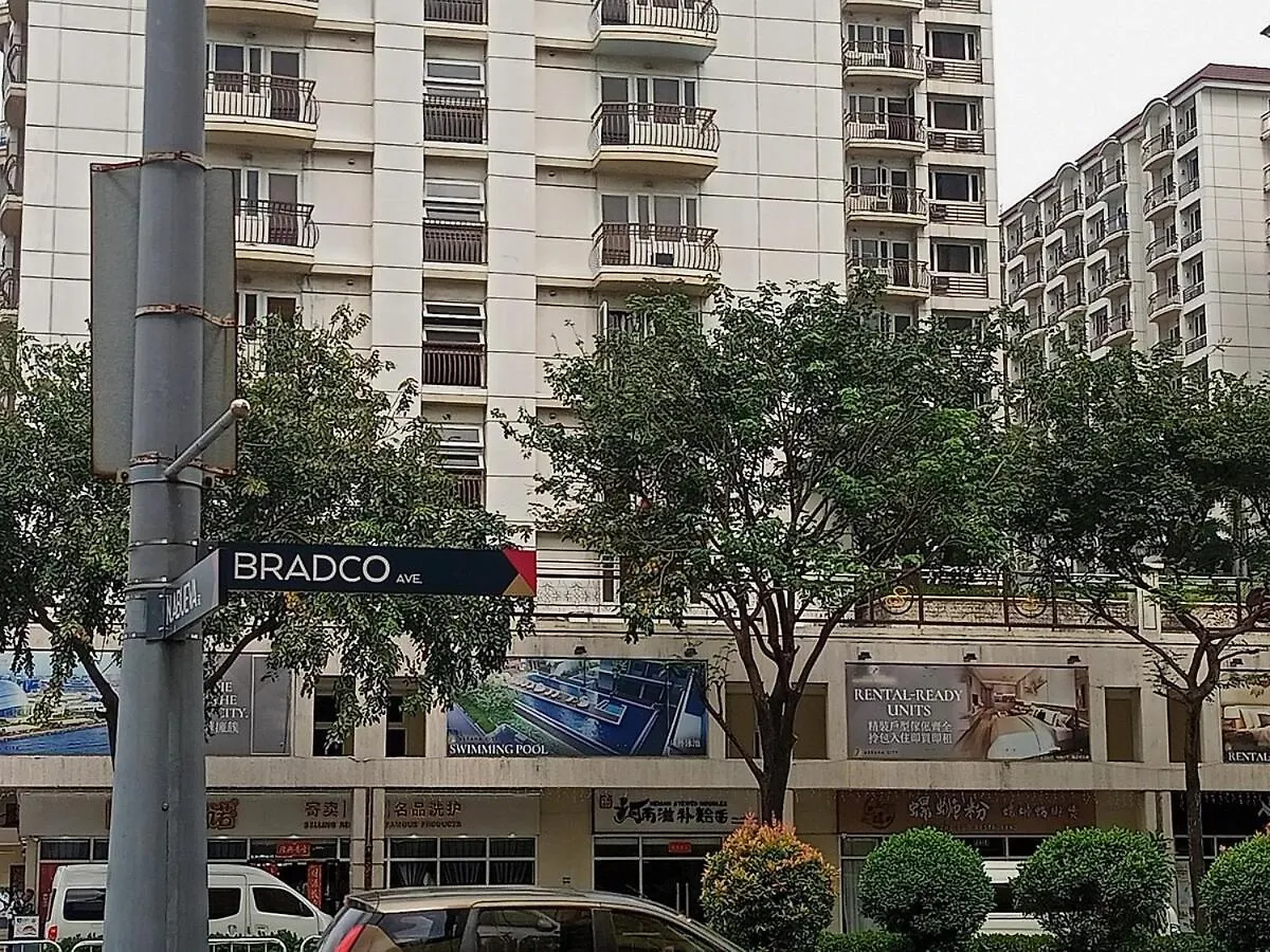 Condo Near Moa And Naia At Solemare Parksuites Manila